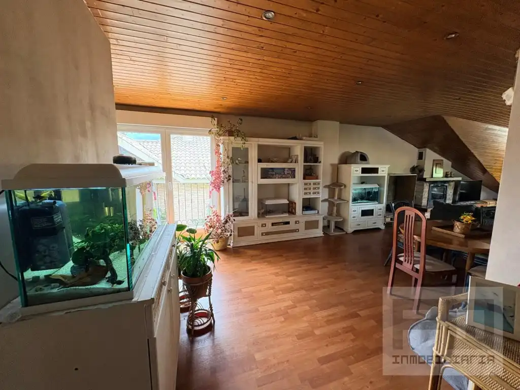Wohnzimmer von Haus oder Chalet zum Verkauf in Las Navas del Marqués  mit Ofen, Waschmaschine und Mikrowelle