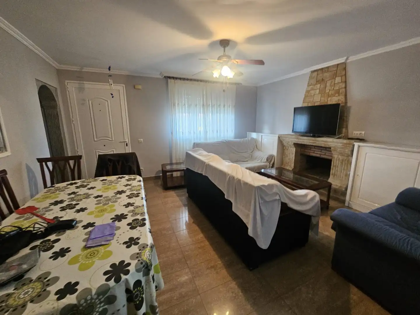 Sala de estar de Casa o chalet en venta en Calvarrasa de Abajo con Aire acondicionado, Calefacción y Jardín privado