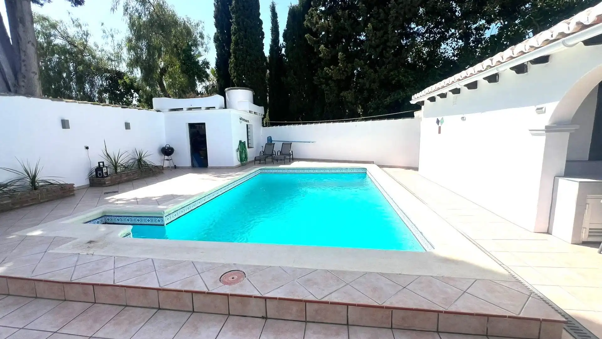 Swimming pool of Houses for sale in Mijas  with Air Conditioner, Terrace and Swimming Pool