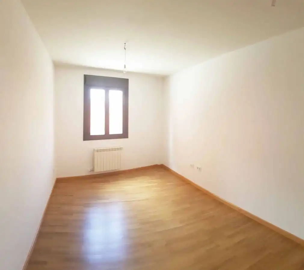 Bedroom of Apartments for sale in Tordesillas  with Heating, Parquet flooring and Storage room