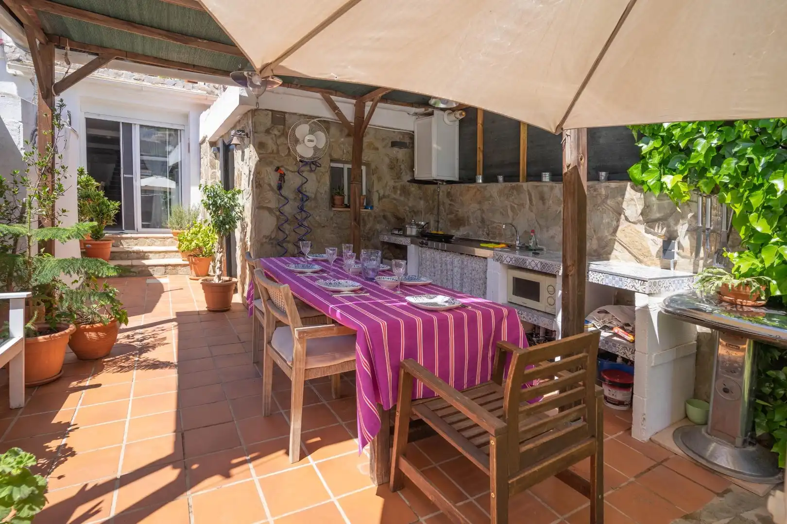 Terrassa de Casa adosada de lloguer en Riogordo amb Aire condicionat, Jardí privat i Terrassa