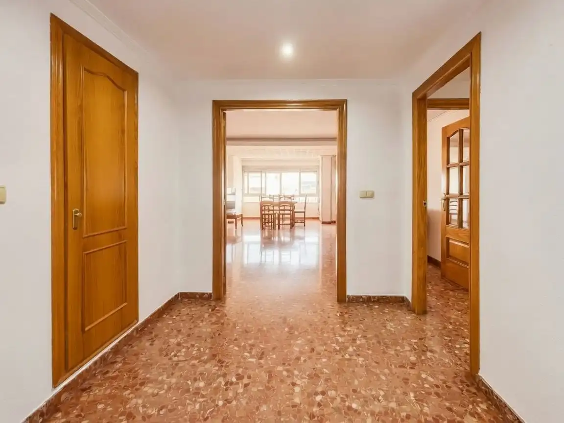 Flat with terrace for sale in Carrer del Cid 11, imagen 6