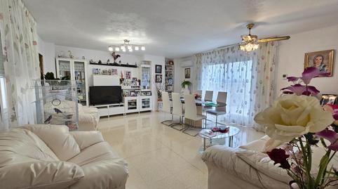 Foto 2 de Piso en venta en Colonia Madrid, Alicante