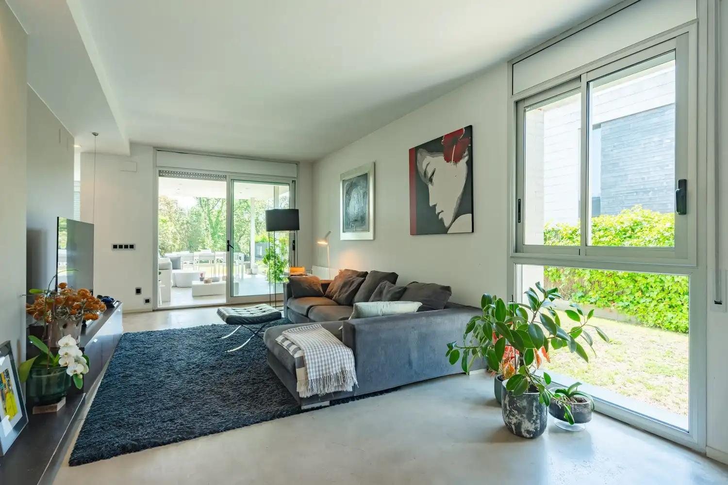 Living room of Houses for sale in Girona  with Air Conditioner, Heating and Storage room