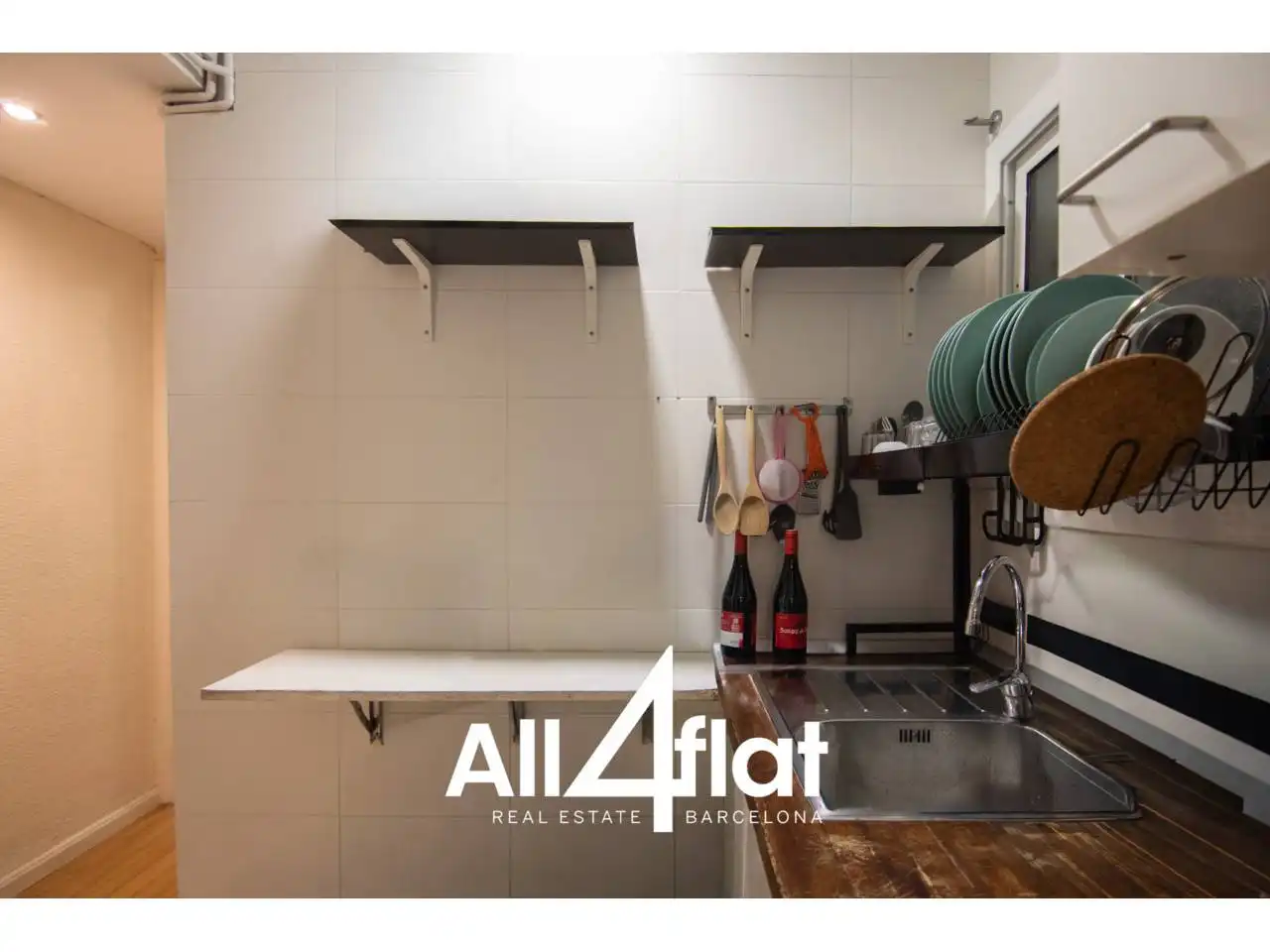 Kitchen of Apartments for sale in Barcelona  with Heating, Furnished and Balcony