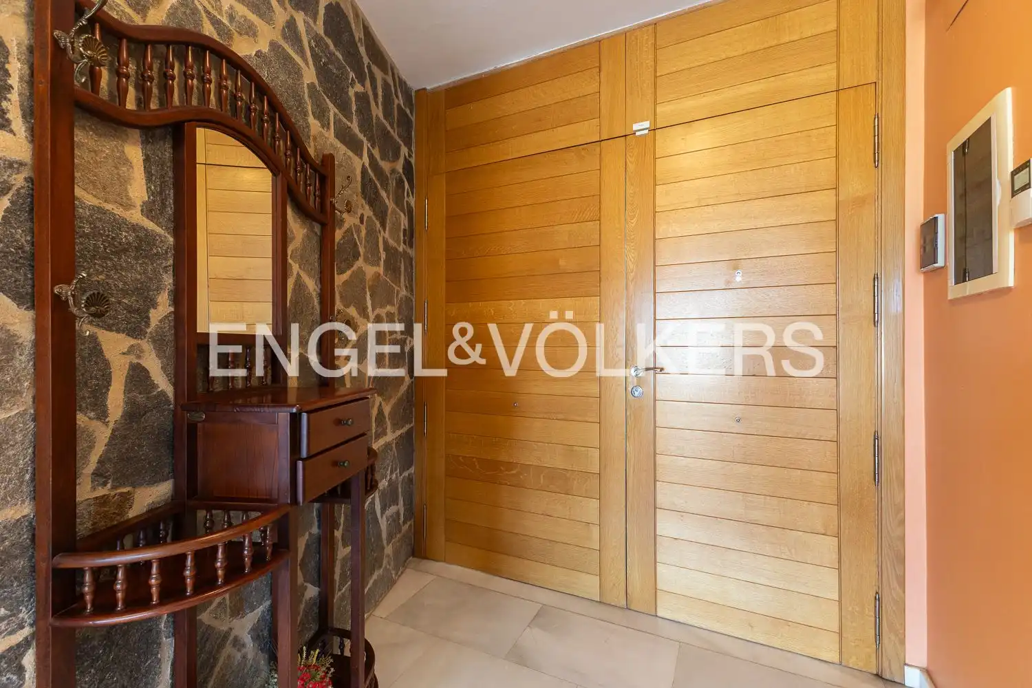 Houses for sale in Carcaixent  with Air Conditioner, Heating and Private garden