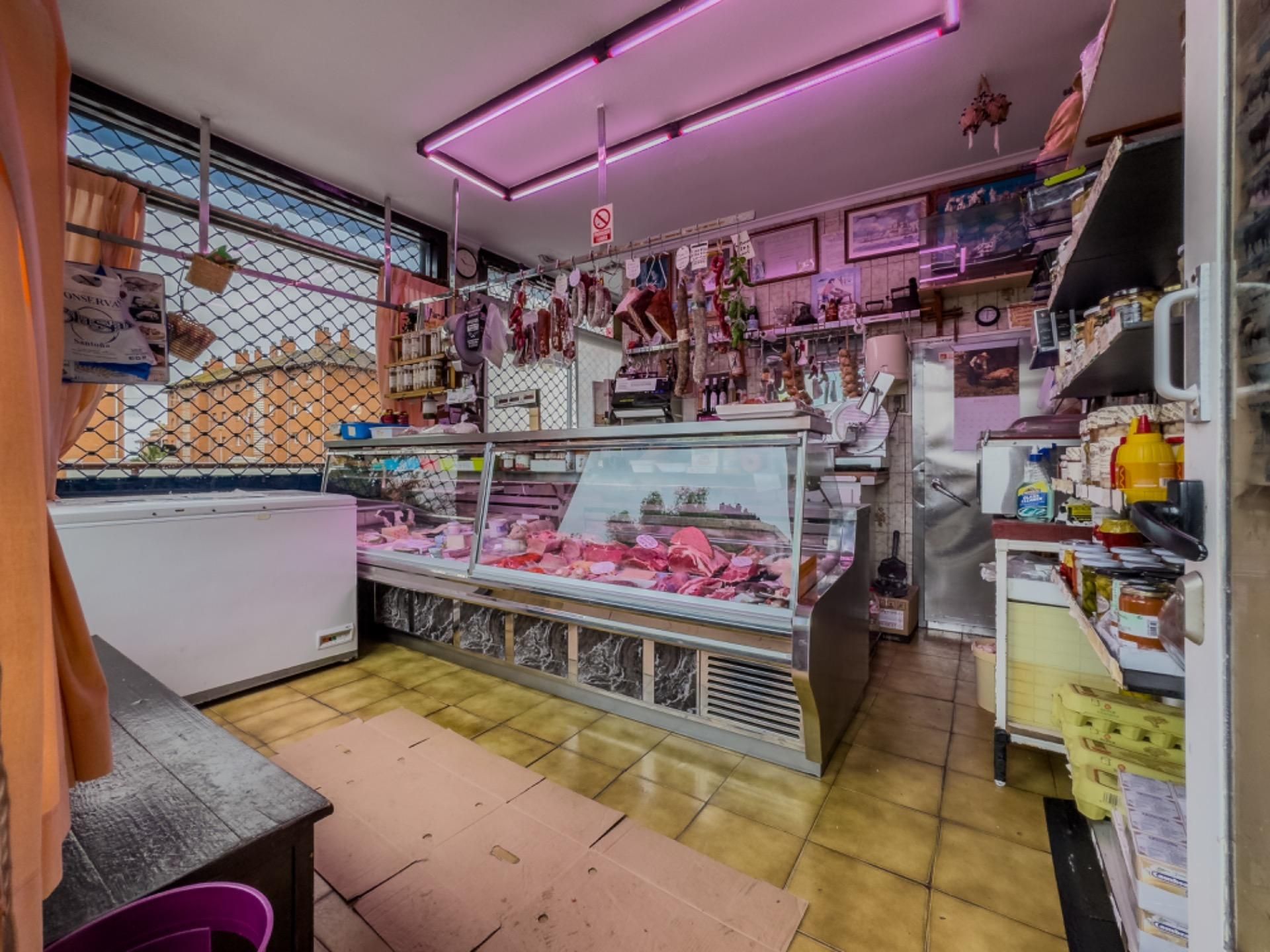 Premises for sale in Calle CARDENAL HERRERA ORIA, Alisal - San Román