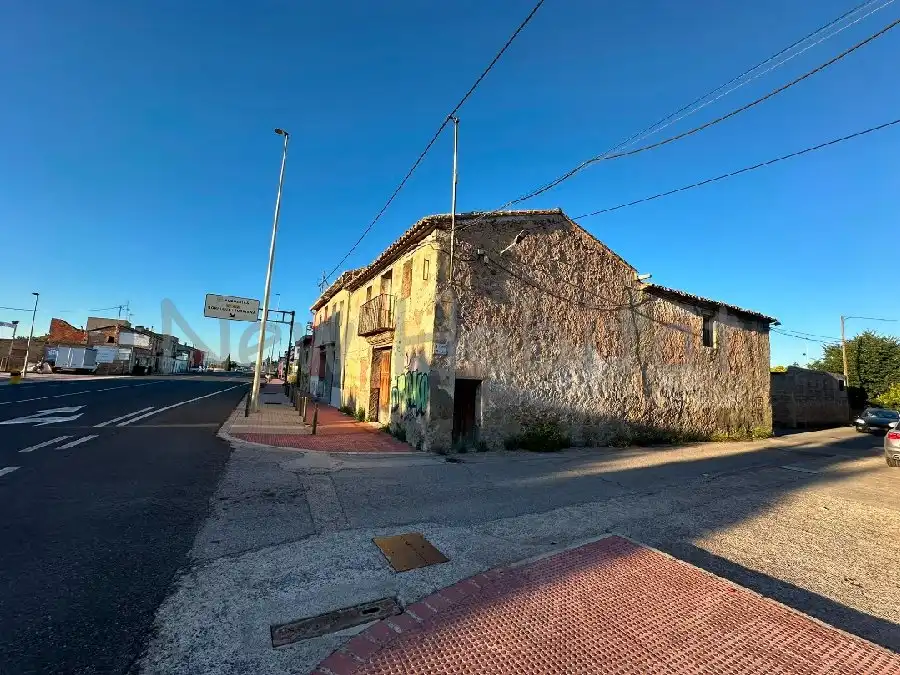 Casa aparellada en venda a Carrer Camí Real, imagen 7