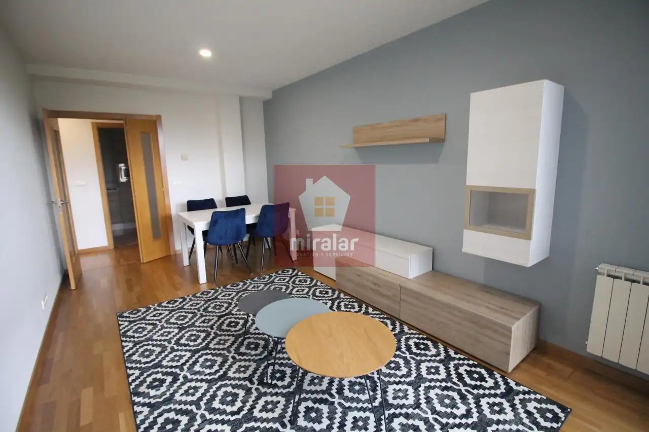 Sala de estar de Piso en venta en Salvaterra de Miño con Calefacción, Trastero y Amueblado