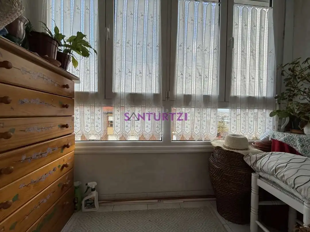 Habitación de Piso en venta en Portugalete con Calefacción