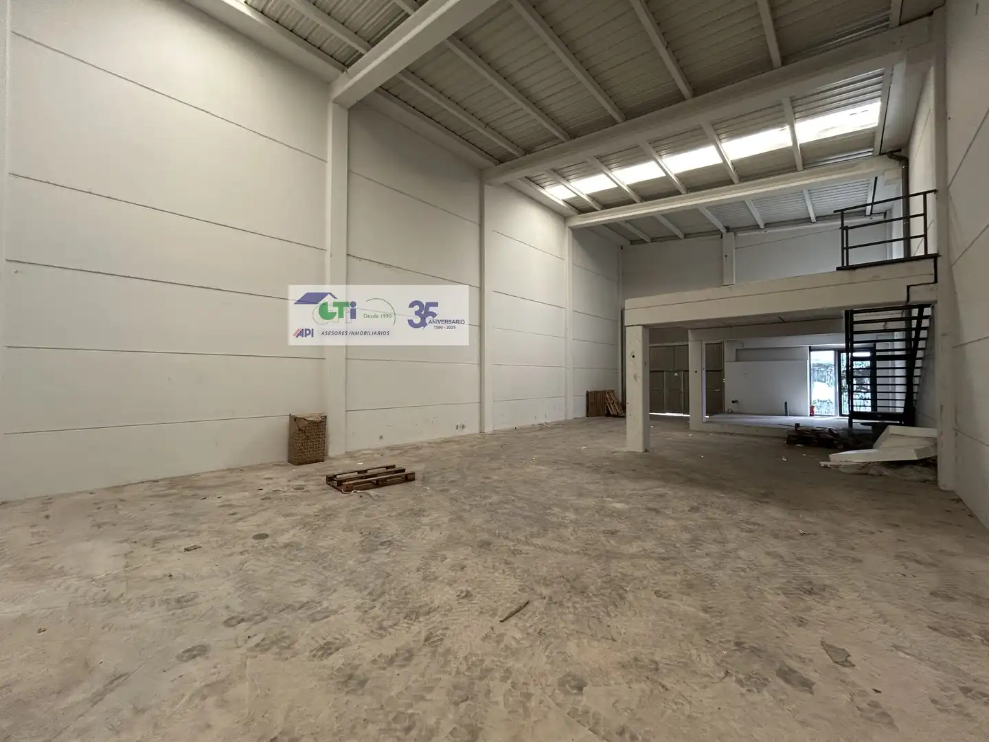 Nave industrial en venta en Zaragoza