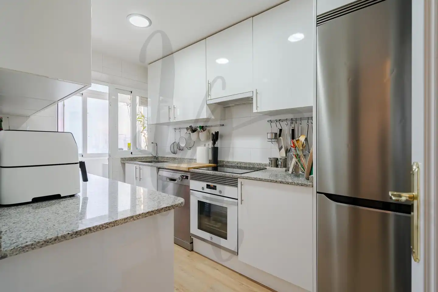 Flat for sale in Carril Del Conde, Canillas