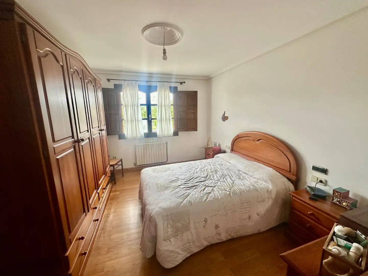 Dormitori de Casa o xalet en venda en Narón amb Calefacció, Terrassa i Traster