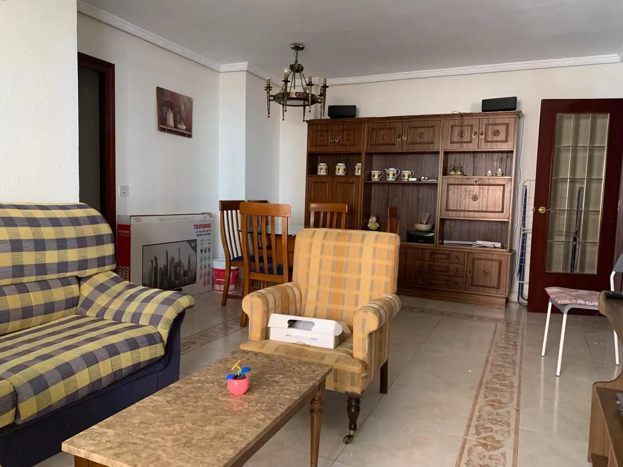 Living room of Flat for rent in Cuenca  with Heating, Terrace and Furnished