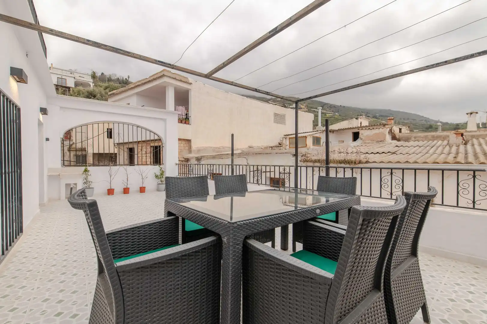 Terrassa de Casa o xalet en venda en Carataunas amb Forn, Rentadora i TV
