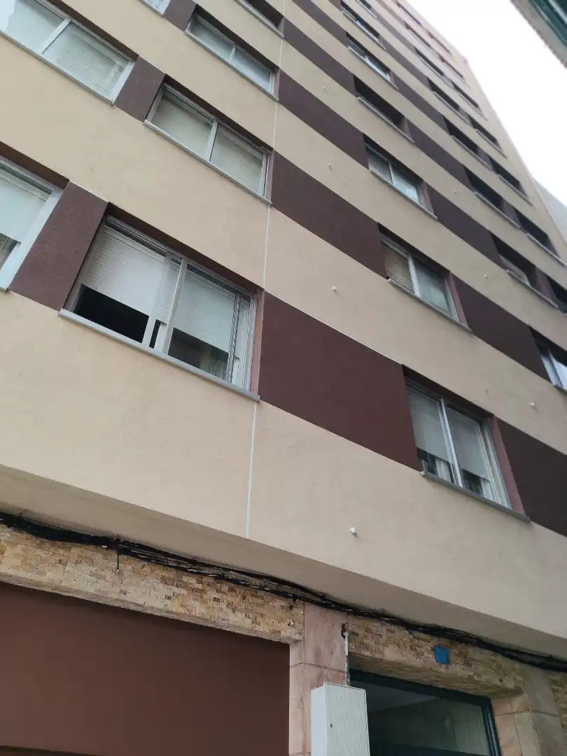 Piso con ascensor en venta en Santa Uxía de Ribeira, imagen 2