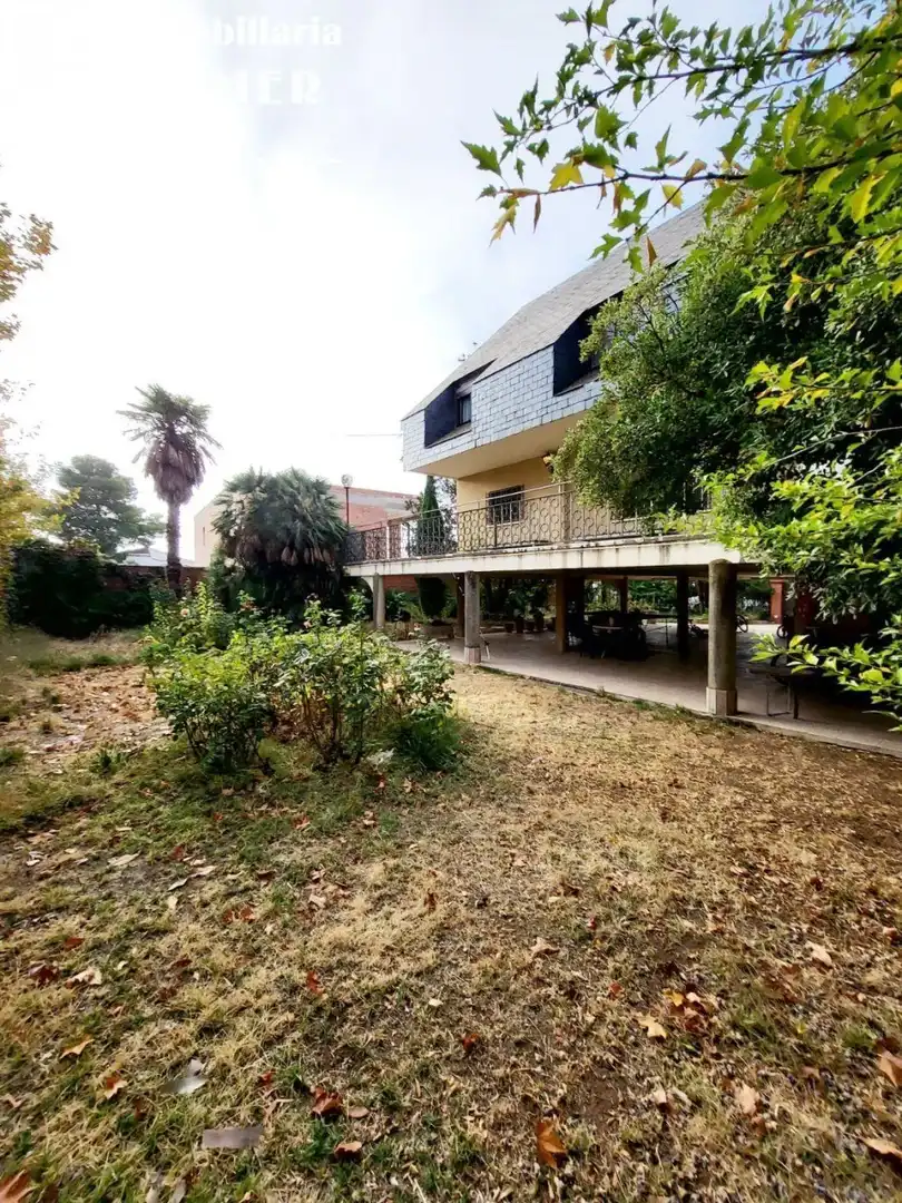 Jardín de Casa o chalet en venta en Tomelloso con Aire acondicionado, Jardín privado y Terraza