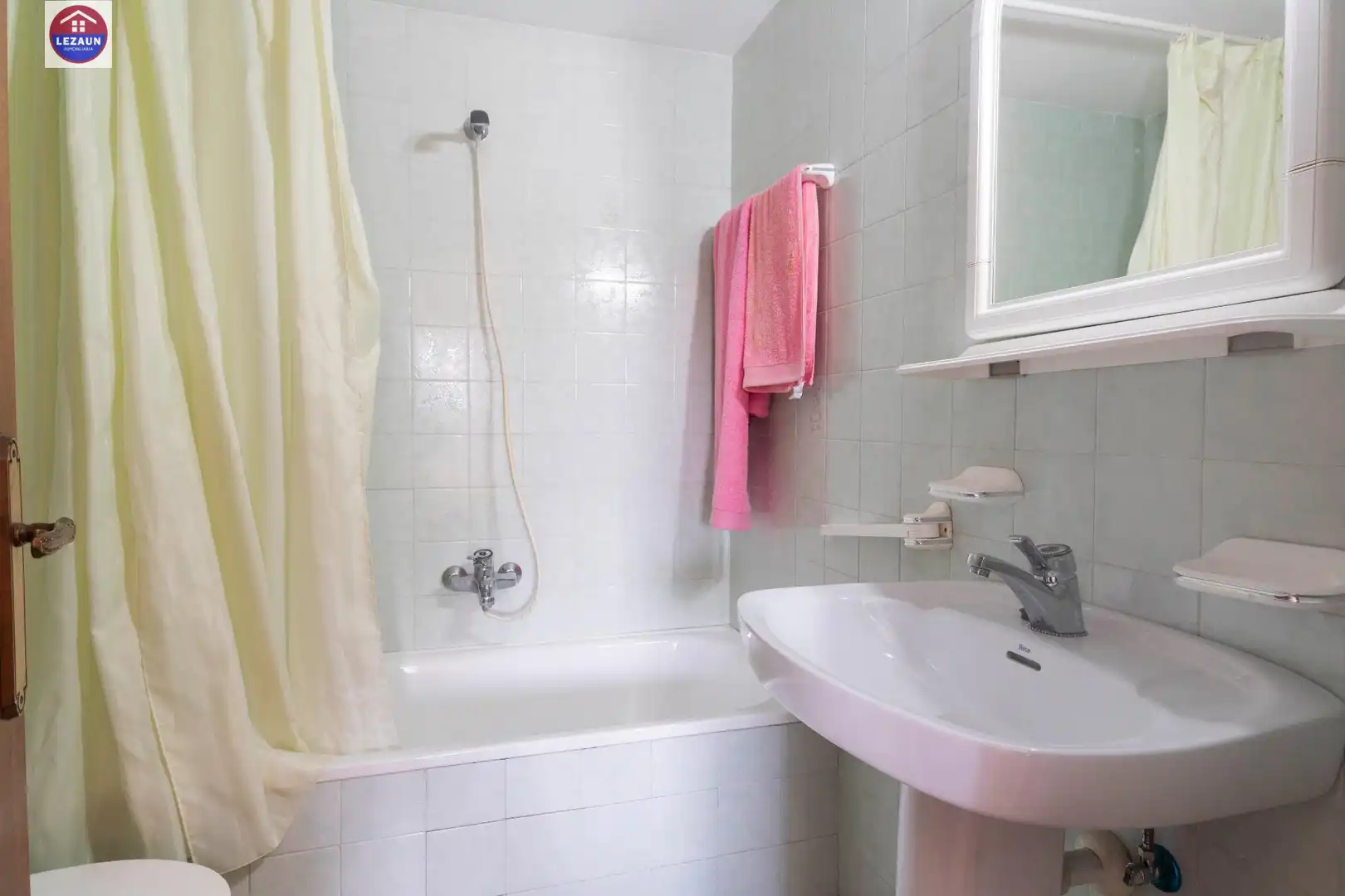 Bathroom of Flat for sale in Falces  with Furnished