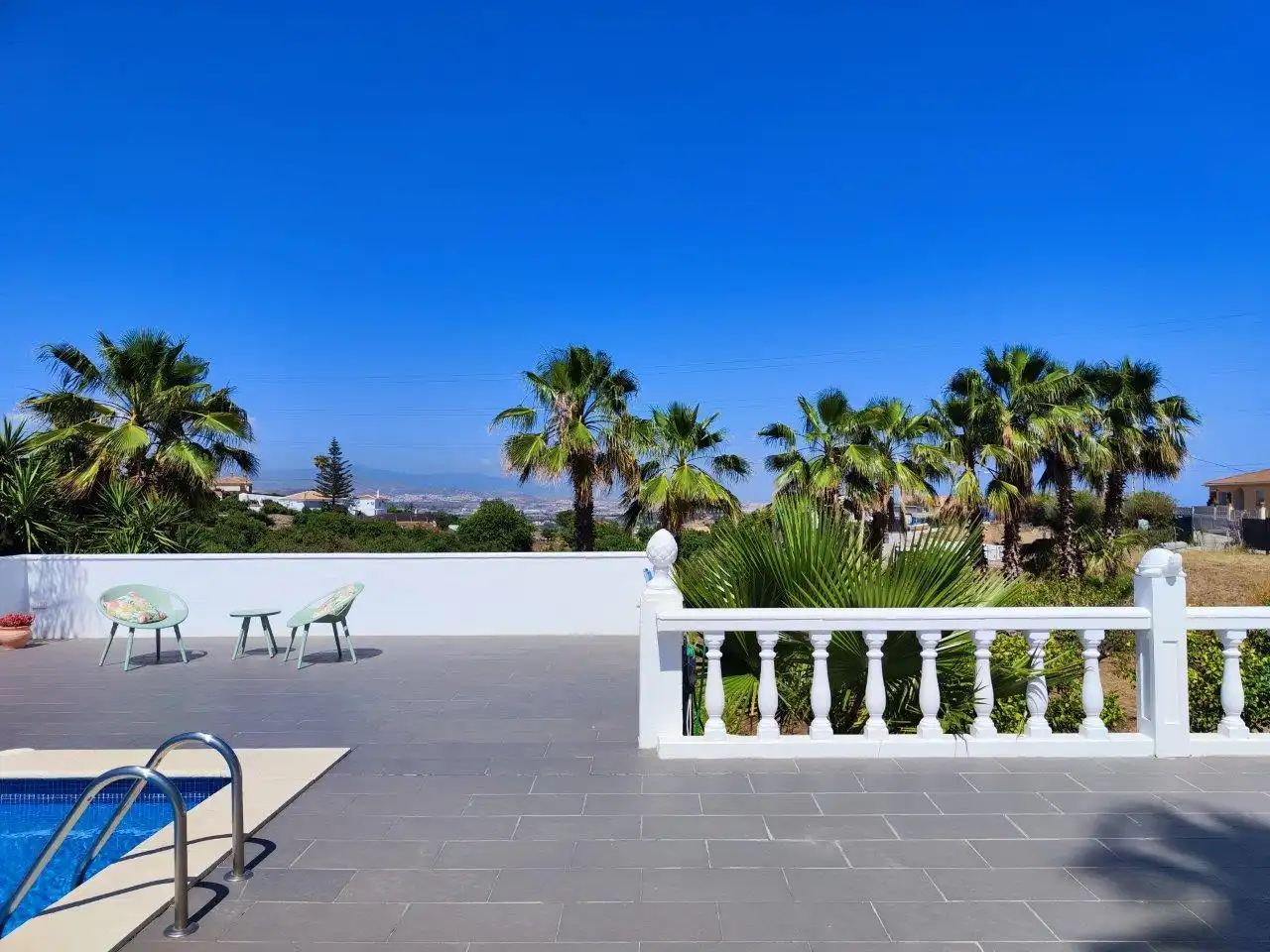 Terraza de Casa o chalet en venta en Alhaurín de la Torre con Aire acondicionado, Calefacción y Jardín privado