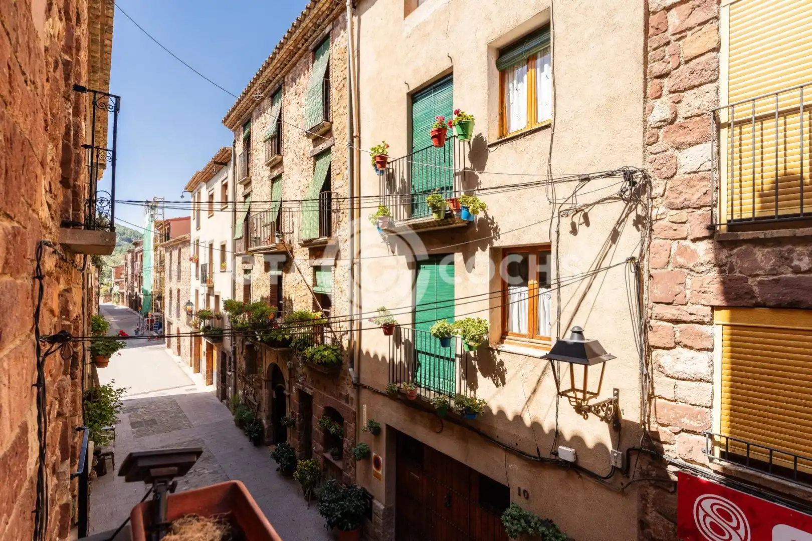 Vista exterior de Casa adosada en venda en Prades amb Terrassa