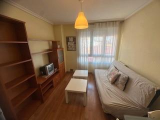 Photo 5 of Apartment to rent in Calle de Azorín, Crucero, León Capital