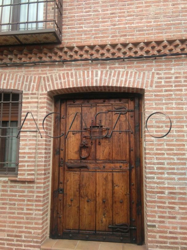 Vista exterior de Casa o xalet en venda en Yuncler amb Aire condicionat i Calefacció