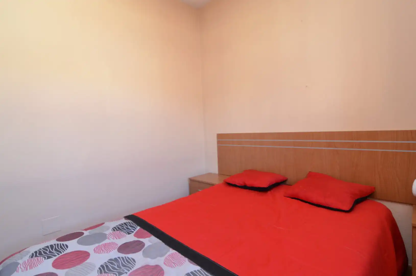 Habitación de Casa o chalet en venta en Coirós con Trastero, Balcón y Internet