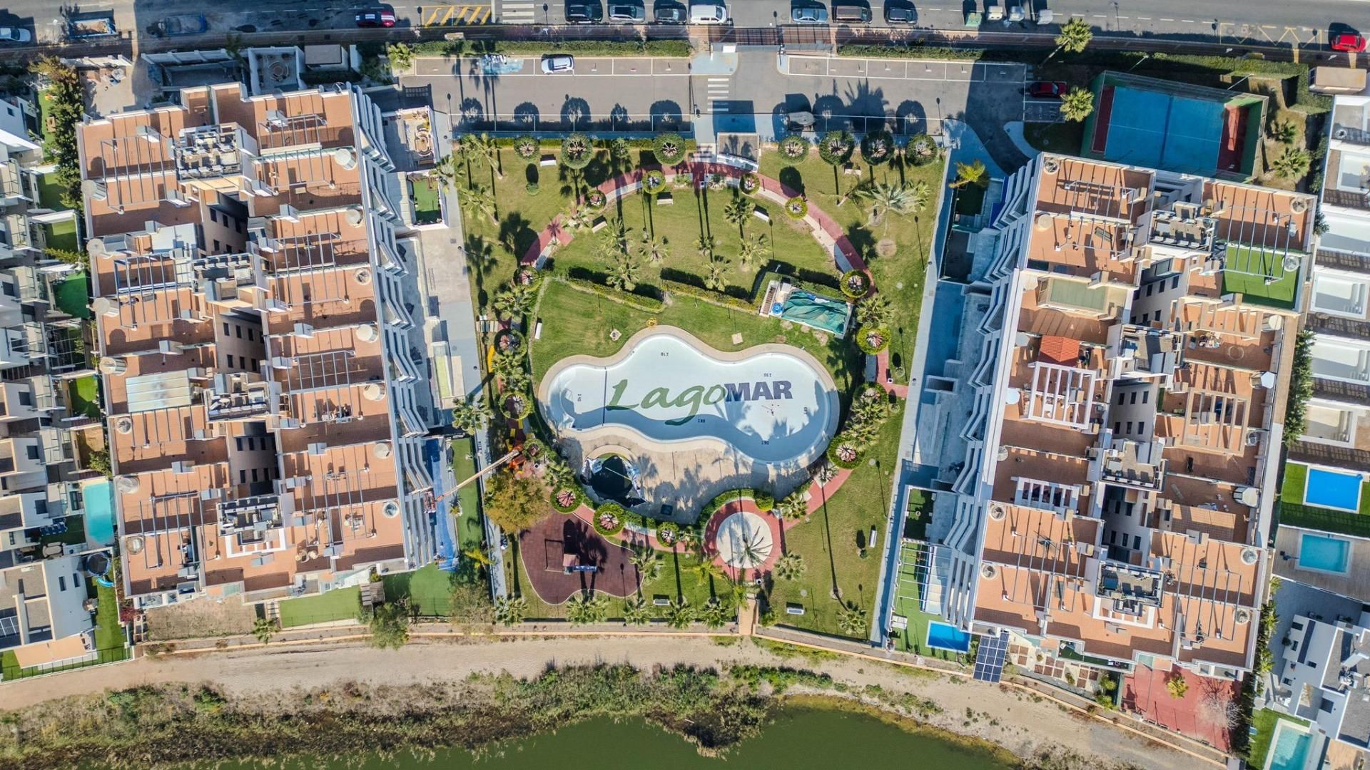Vista exterior de Pis en venda en El Ejido amb Aire condicionat, Calefacció i Terrassa
