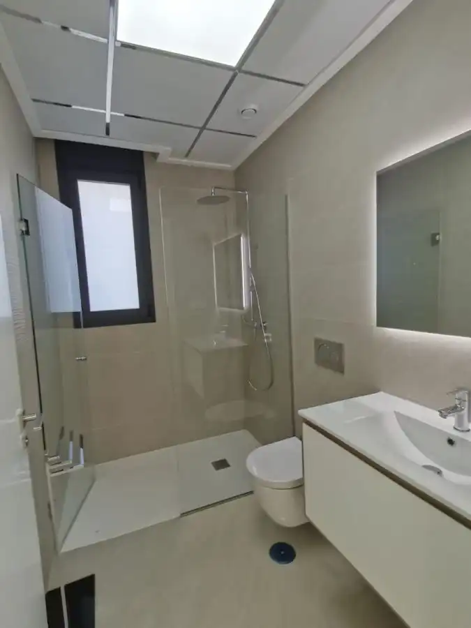 Bathroom of Houses for sale in San Bartolomé  with Private garden, Swimming Pool and Community pool