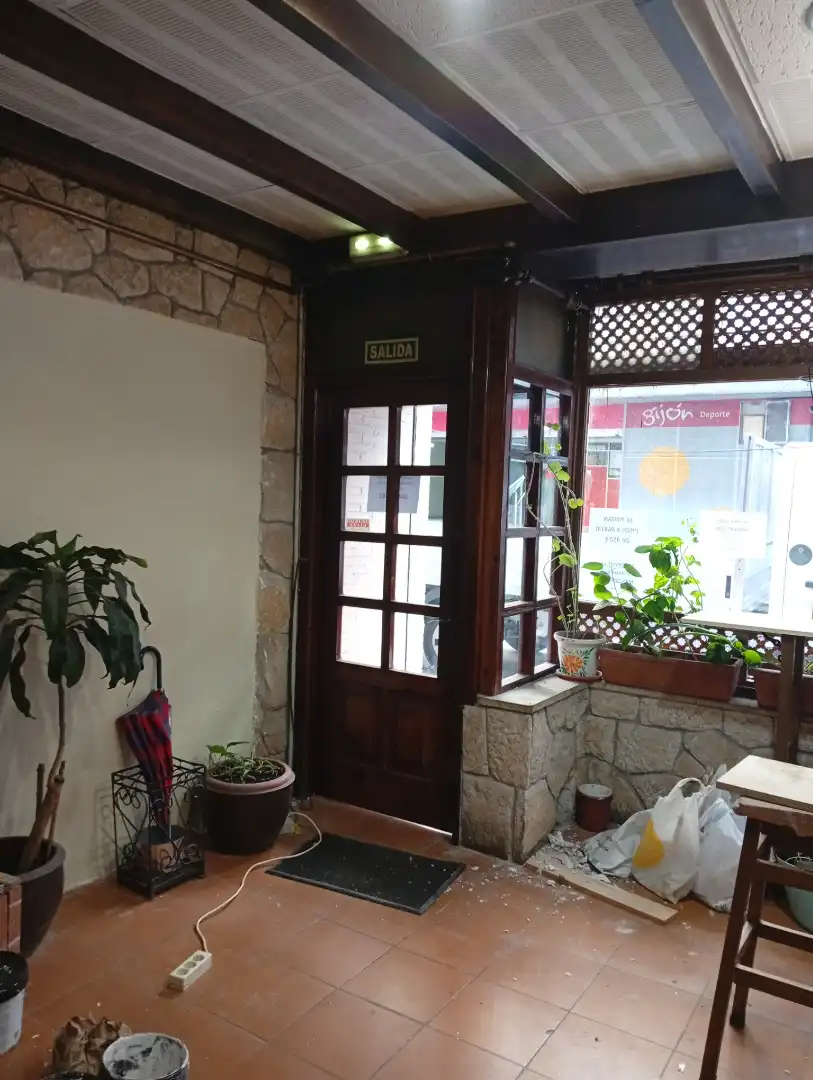 Local en venta en Gijón  con Amueblado