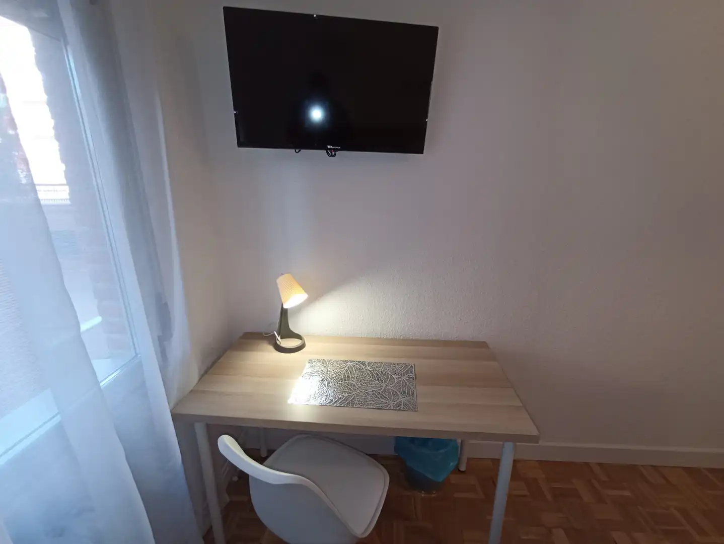 Bedroom of Flat for share in Ávila  with Heating, Parquet flooring and Terrace