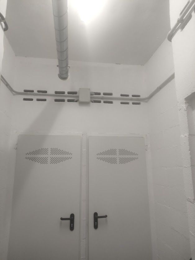 Traster de lloguer a La Arena, Este