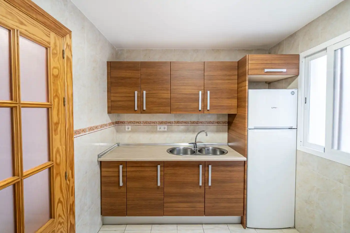 Küche von Wohnung zur Miete in Las Gabias mit Klimaanlage, Heizung und Privatgarten