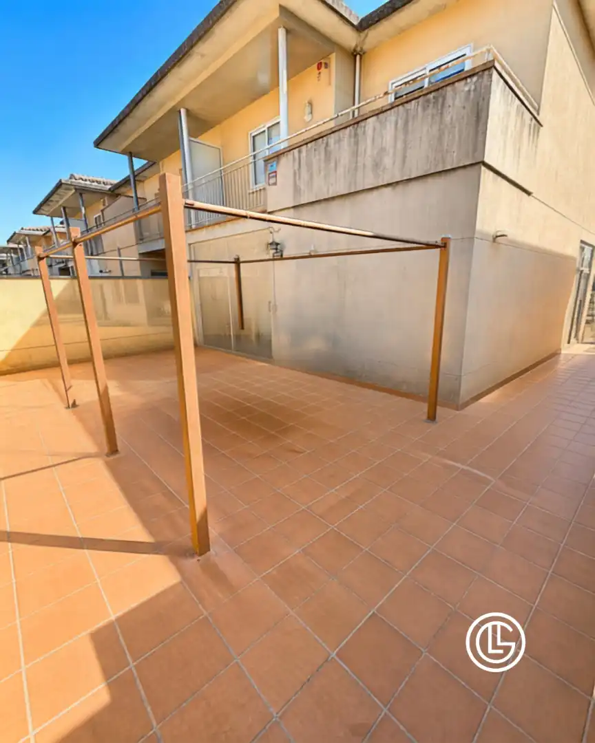 Terrassa de Casa adosada en venda en Vila-sacra amb Calefacció, Jardí privat i Terrassa