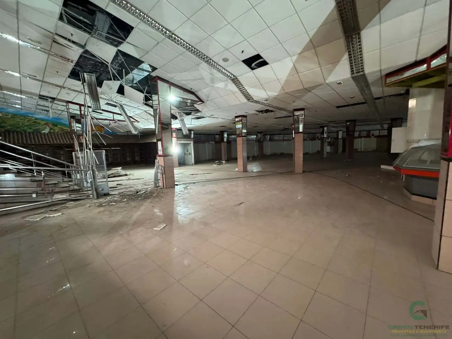Local comercial de lloguer a Av. Santiago Puig, imagen 25