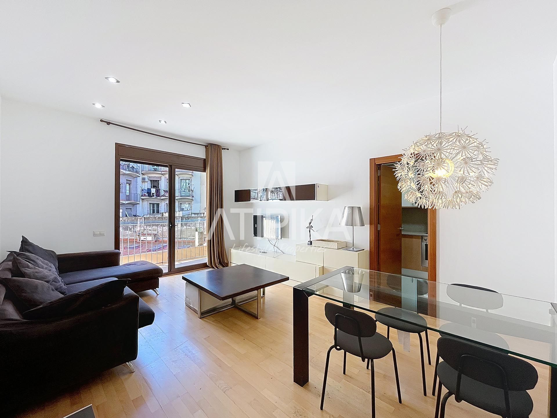 Flat for sale in Sant Antoni, Eixample