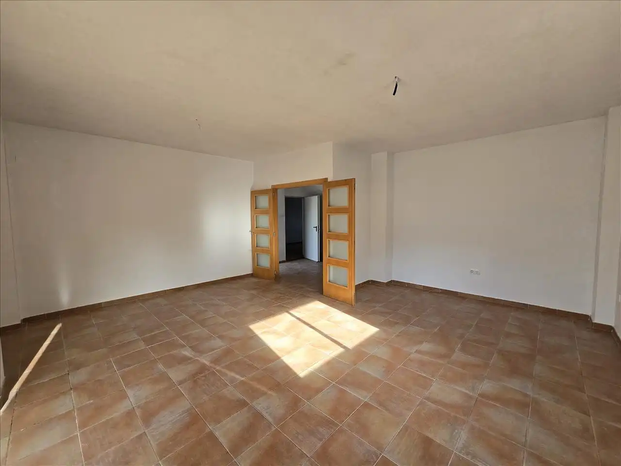 Houses for sale in Montserrat  with Private garden and Terrace