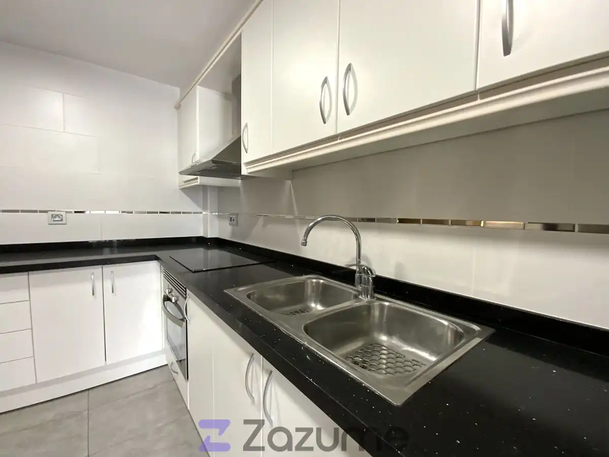 Wohnung zur Miete in Av. Vicent Blasco Ibáñez, Riba-roja de Túria