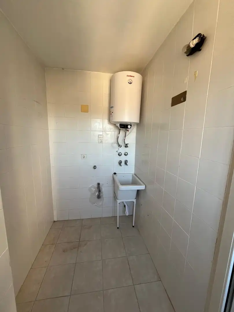 Badezimmer von Wohnung zur Miete in El Campello mit Balkon und Gemeinschaftspool