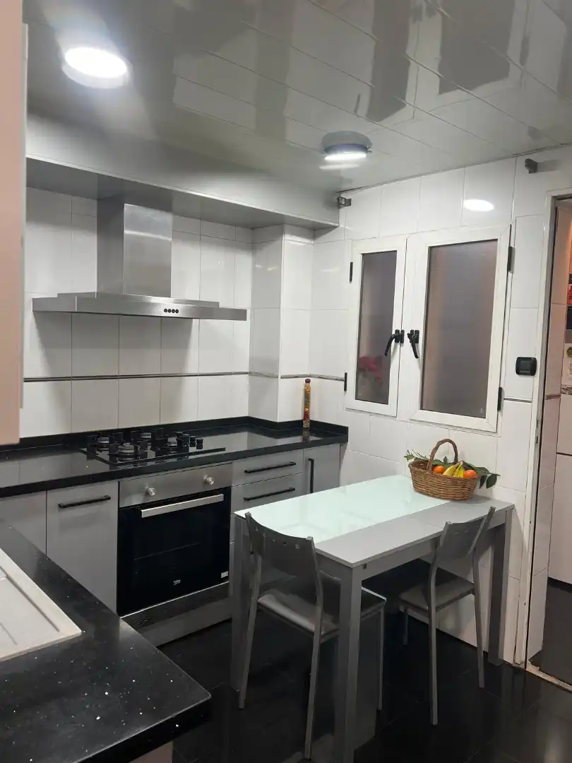 Cuina de Pis en venda en Castellón de la Plana / Castelló de la Plana amb Aire condicionat, Parquet i Moblat