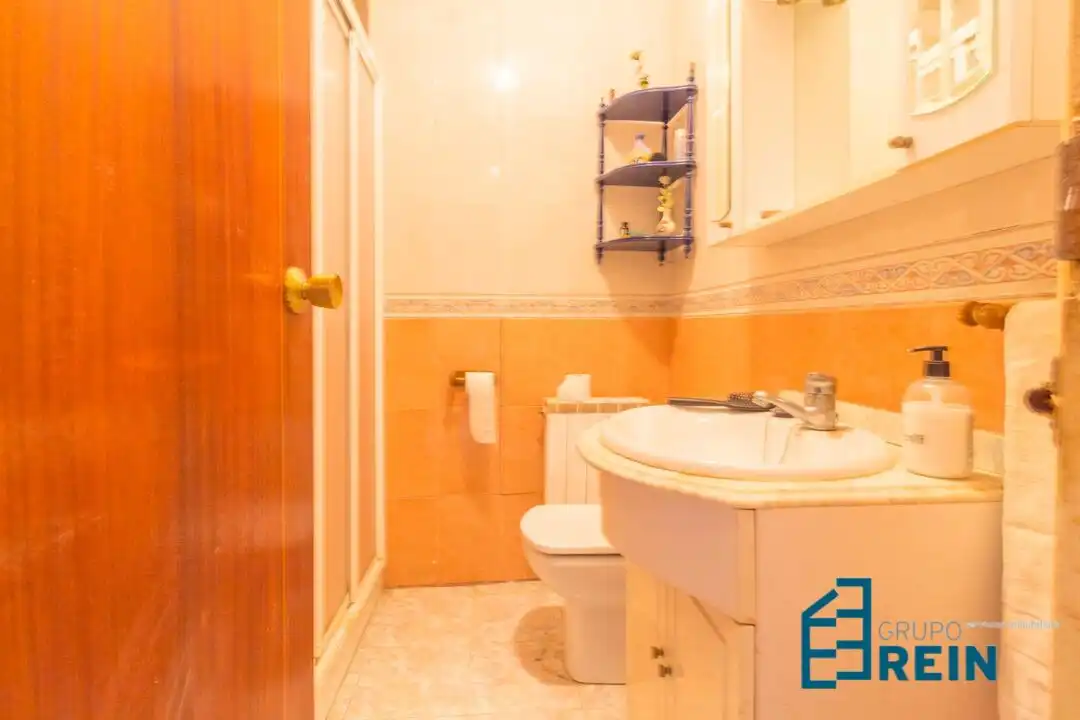 Baño de Casa o chalet en venta en Añover de Tajo con Aire acondicionado, Calefacción y Trastero