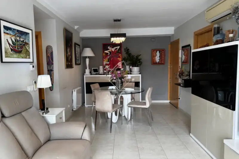 Esszimmer von Maisonette zum Verkauf in L'Escala mit Klimaanlage, Heizung und Terrasse