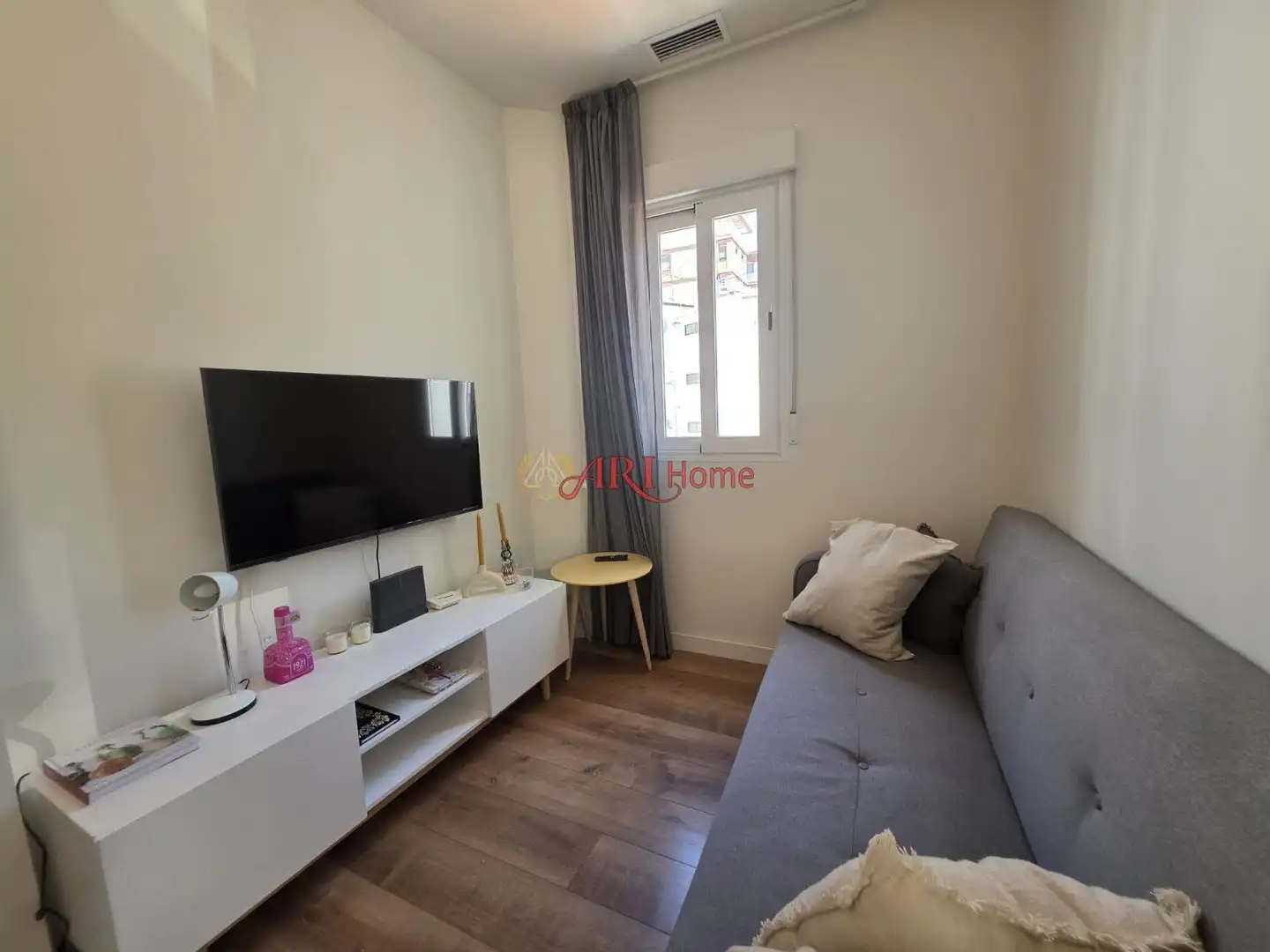 Bedroom of Flat for rent in Madrid  with Air Conditioner, Heating and Furnished
