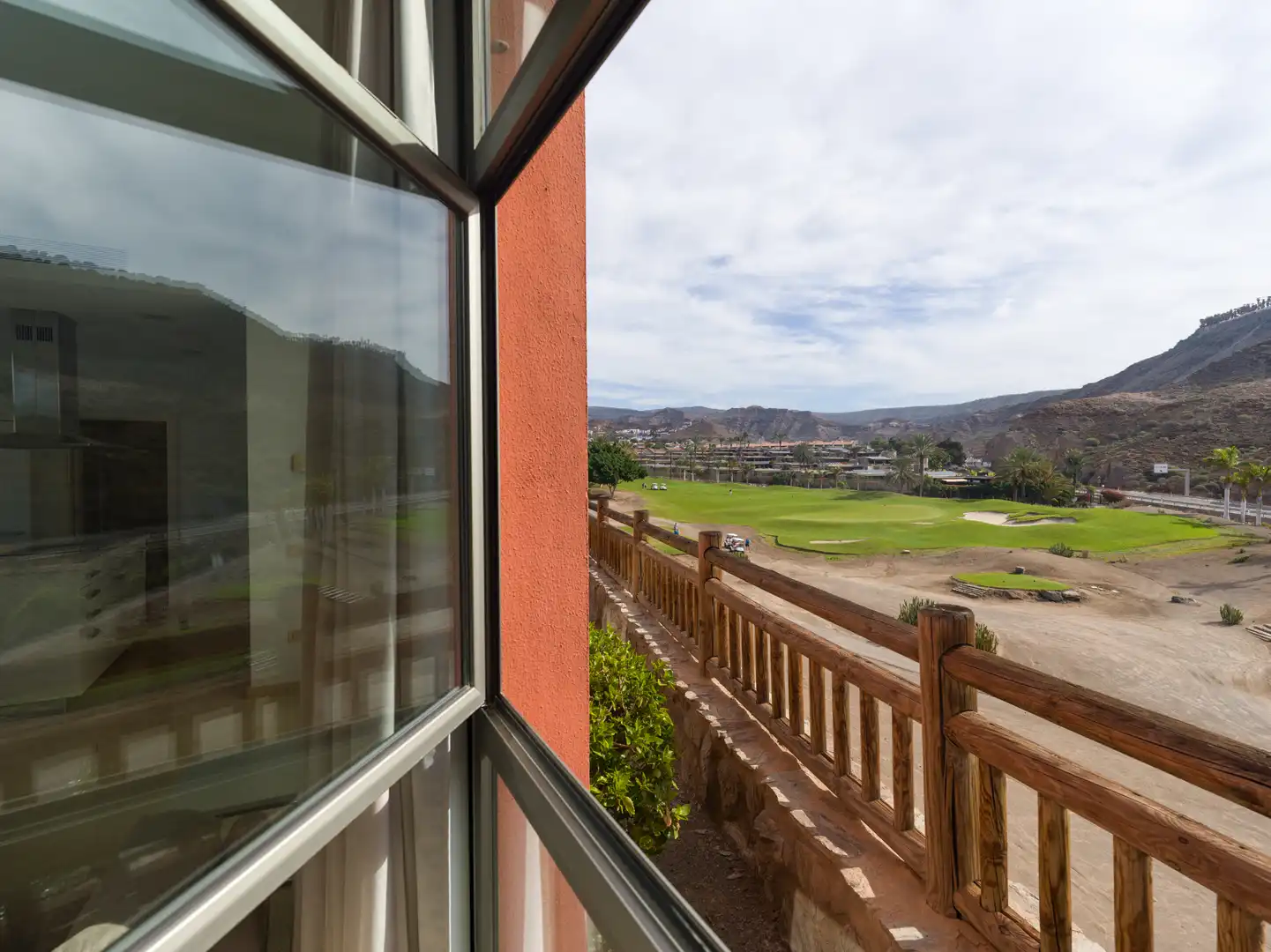 Vista exterior de Casa o xalet de lloguer en Mogán amb Aire condicionat, Calefacció i Jardí privat