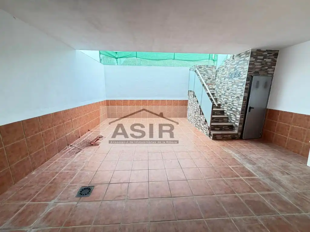 Houses for sale in Alzira  with Air Conditioner and Terrace