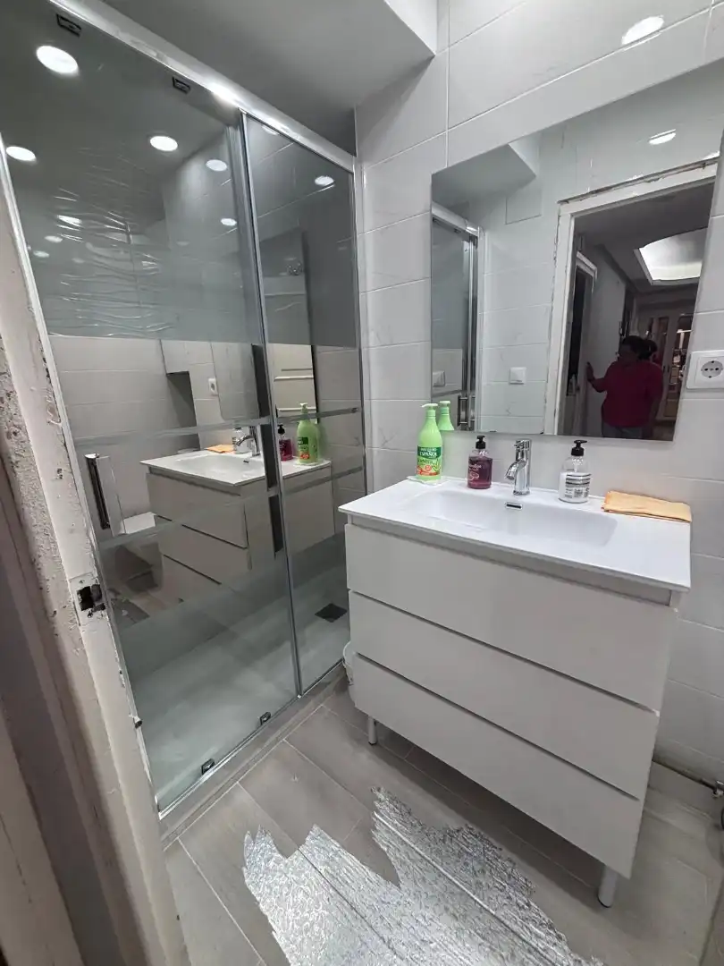 Baño de Piso en venta en Calahorra con Calefacción, Terraza y Amueblado