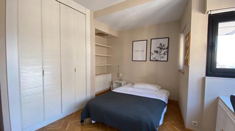 Photo 2 of Flat to share in Calle de Jacometrezo, 15, Sol, Madrid