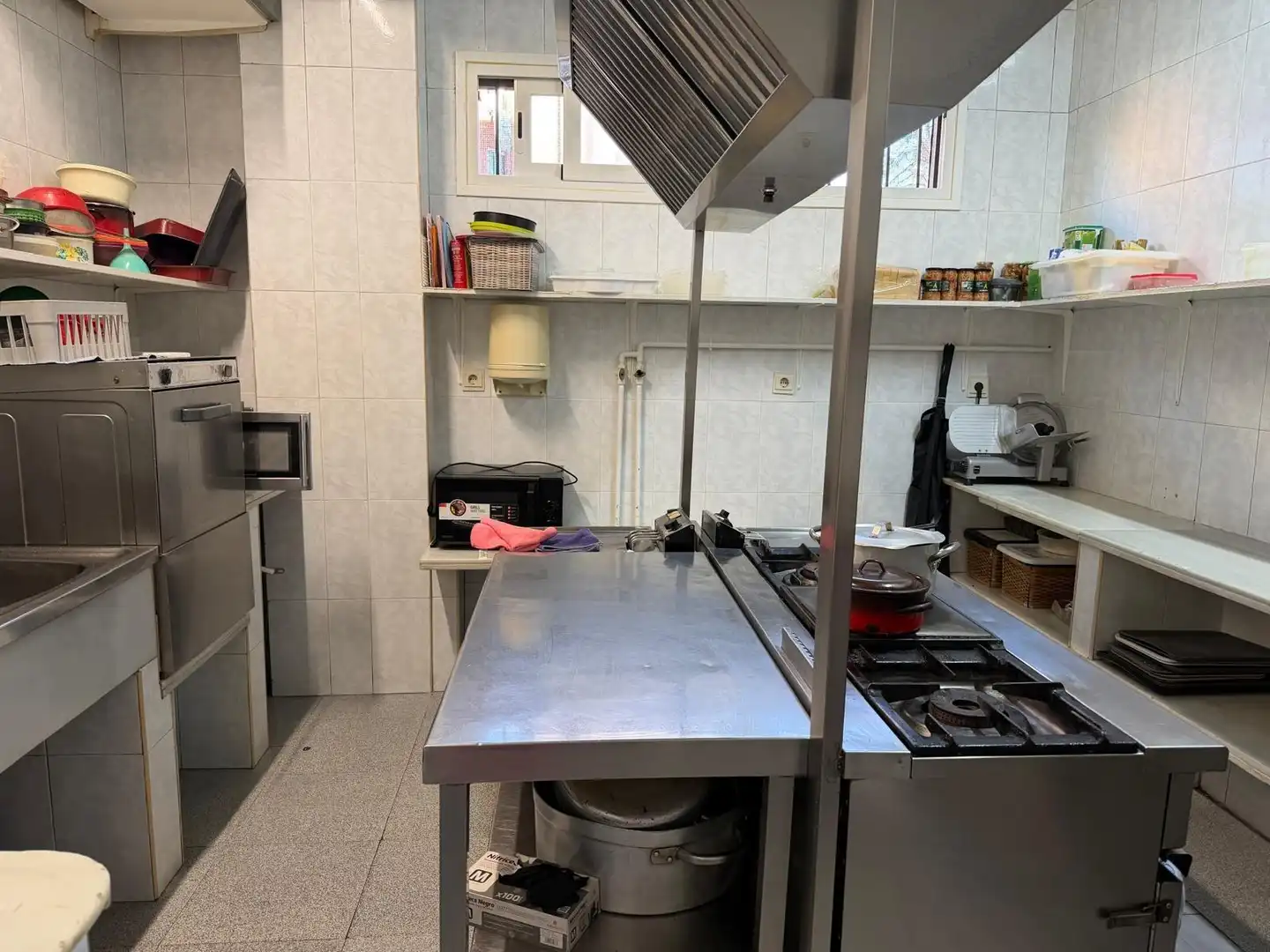 Cuina de Local en venda en Oviedo 