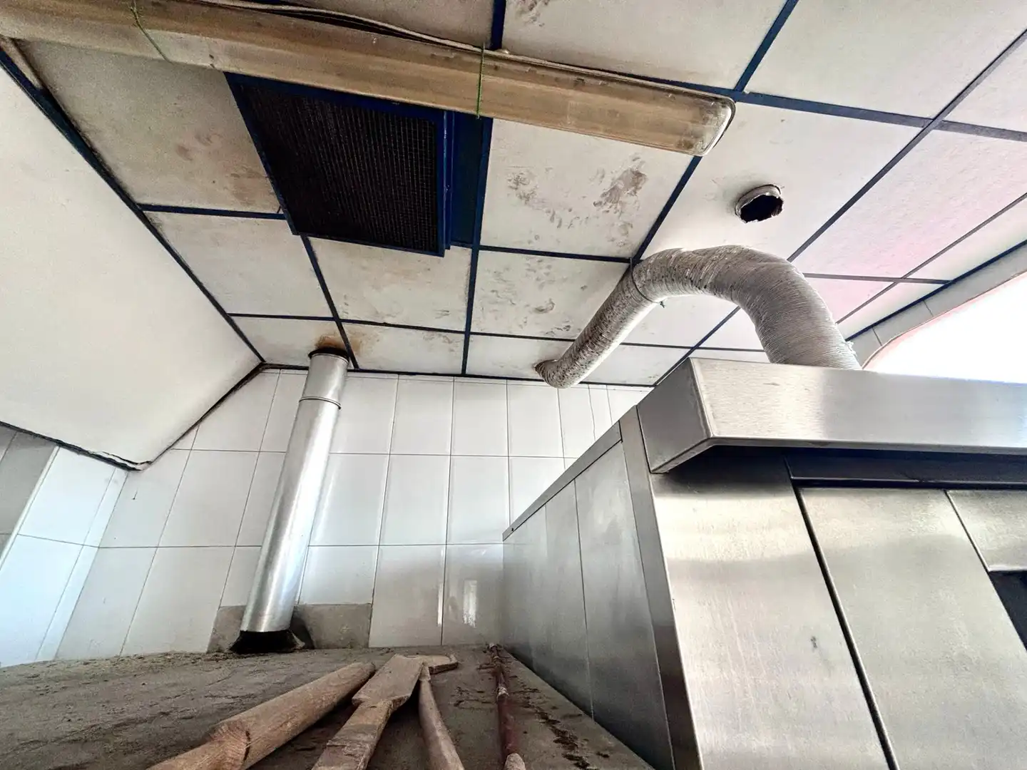 Cuina de Local en venda en Gijón  amb Moblat