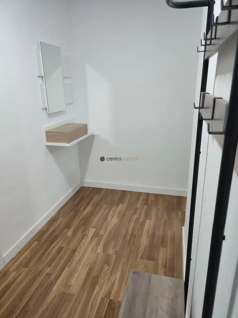 Piso de alquiler en Monóvar  / Monòver con Amueblado y Balcón